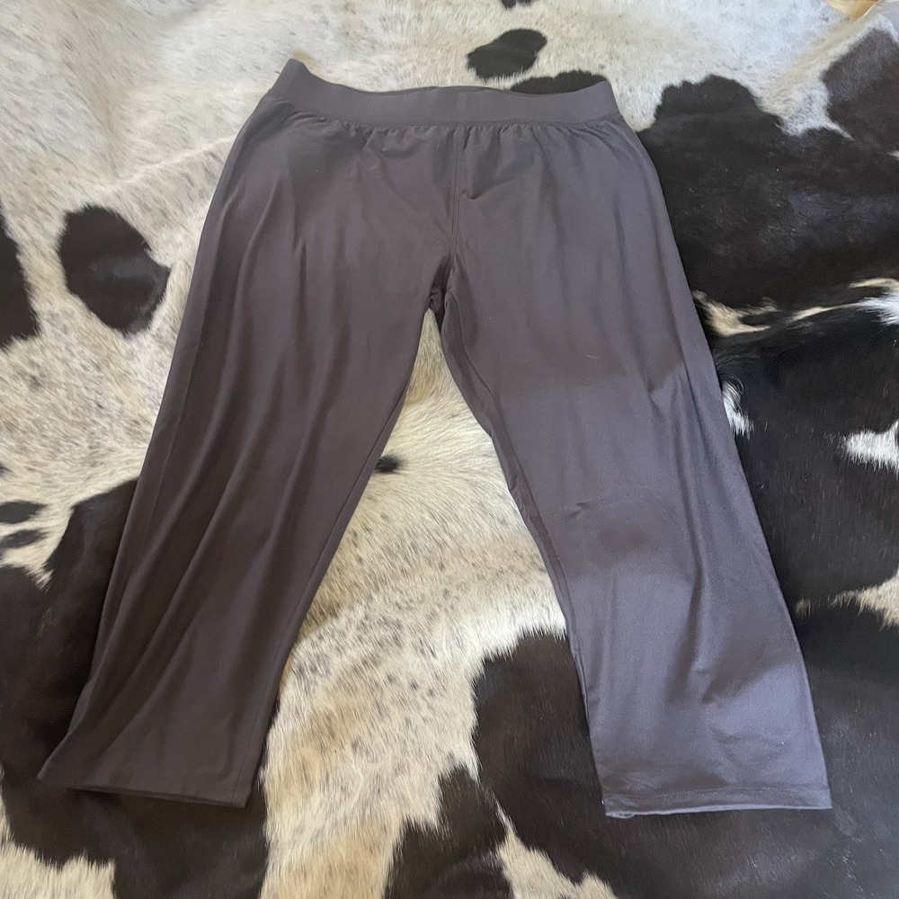 Maurice's Large Capri Legging Pants Gray